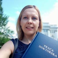 Marta Katarzyna Kacprzak ha defendido con mención honorífica cum laude  bajo la dirección de la Dra. Katja Smid (ILC-CSIC). su tesis doctoral